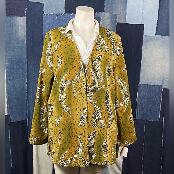Lightweight Animal Print Blazer Like W/Shoulder Pads Sz 16. (SzXL) - Picture 2 of 8